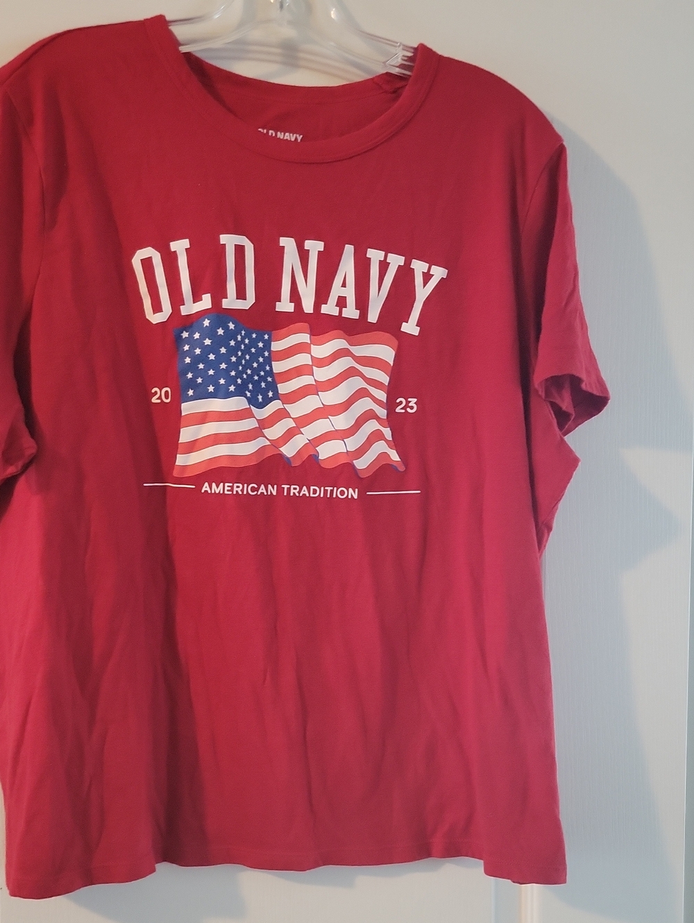 Old Navy Red Short-Sleeve Tee with Flag and Logo